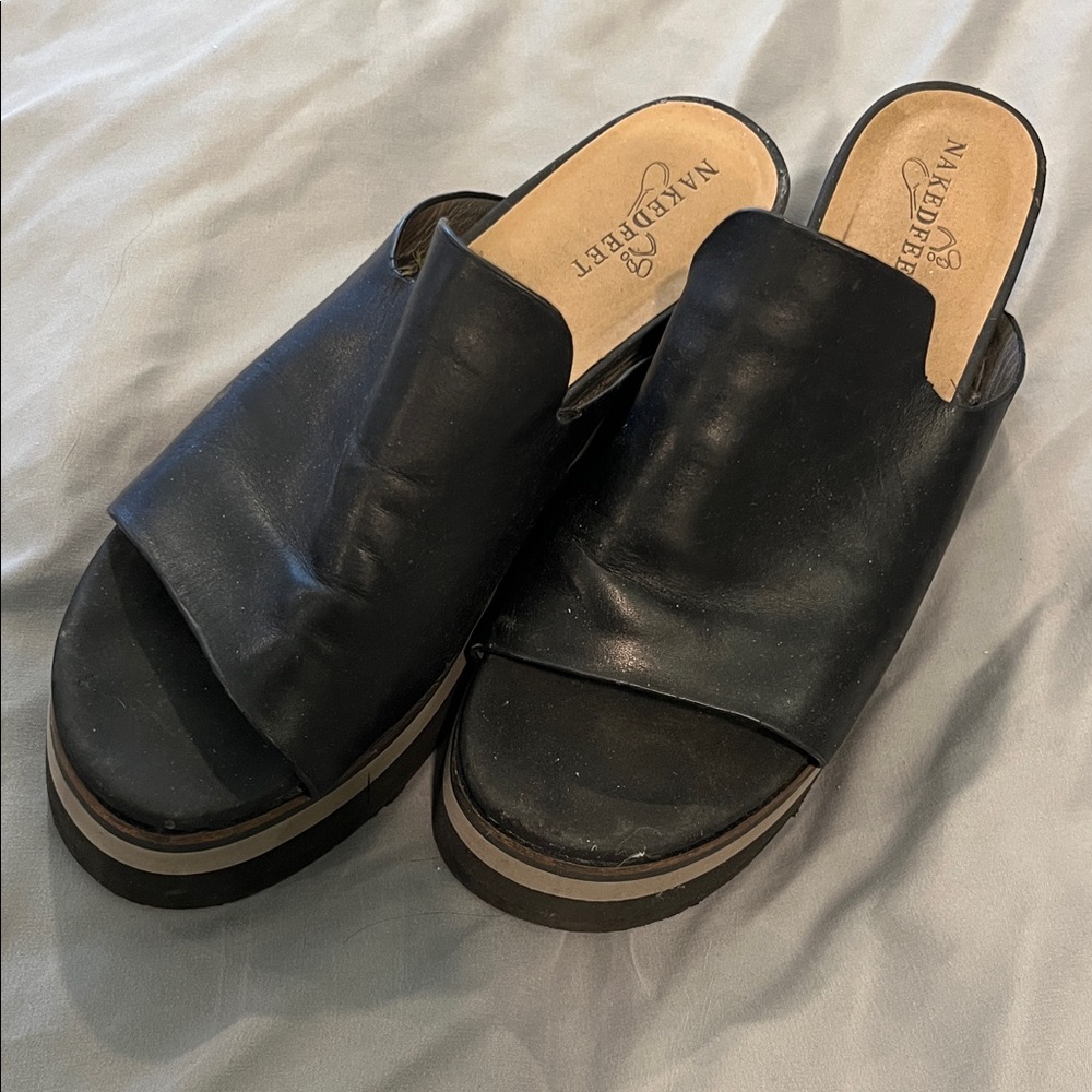 NakedFeet Flow Platform Sandals *READ*